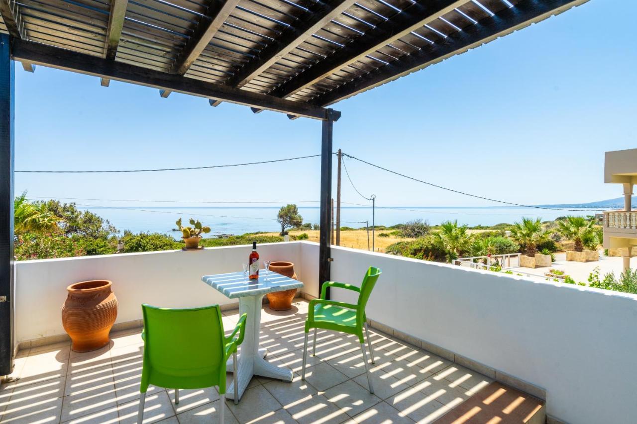 Villa Smaragdi Beachfront *