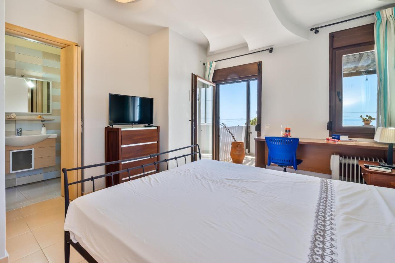 Villa Smaragdi Beachfront
