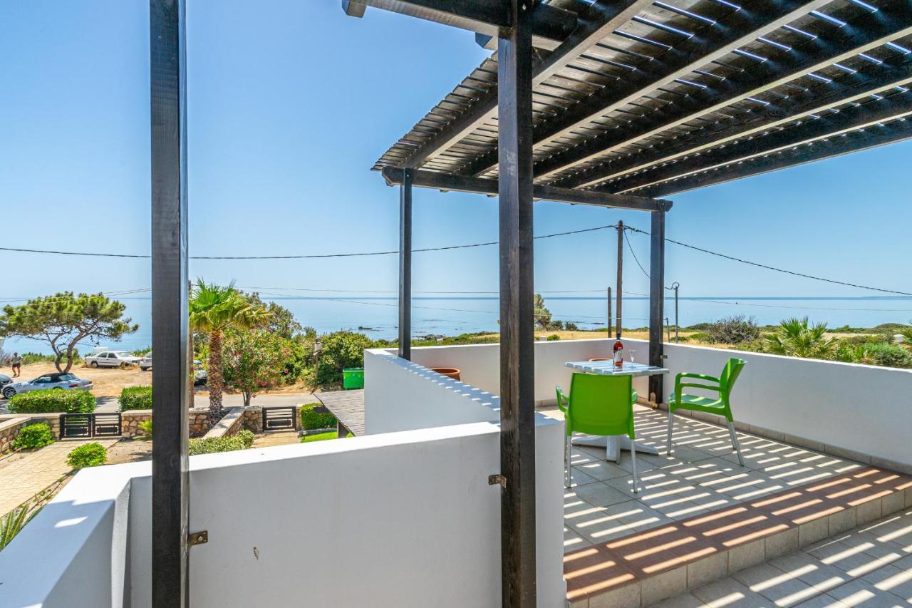 Smaragdi Beachfront Villa Asklipiion