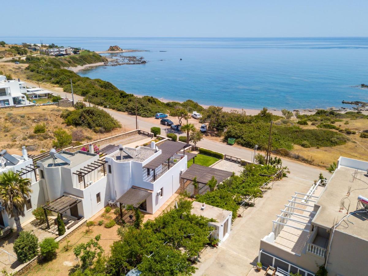 Smaragdi Beachfront Villa Asklipiion
